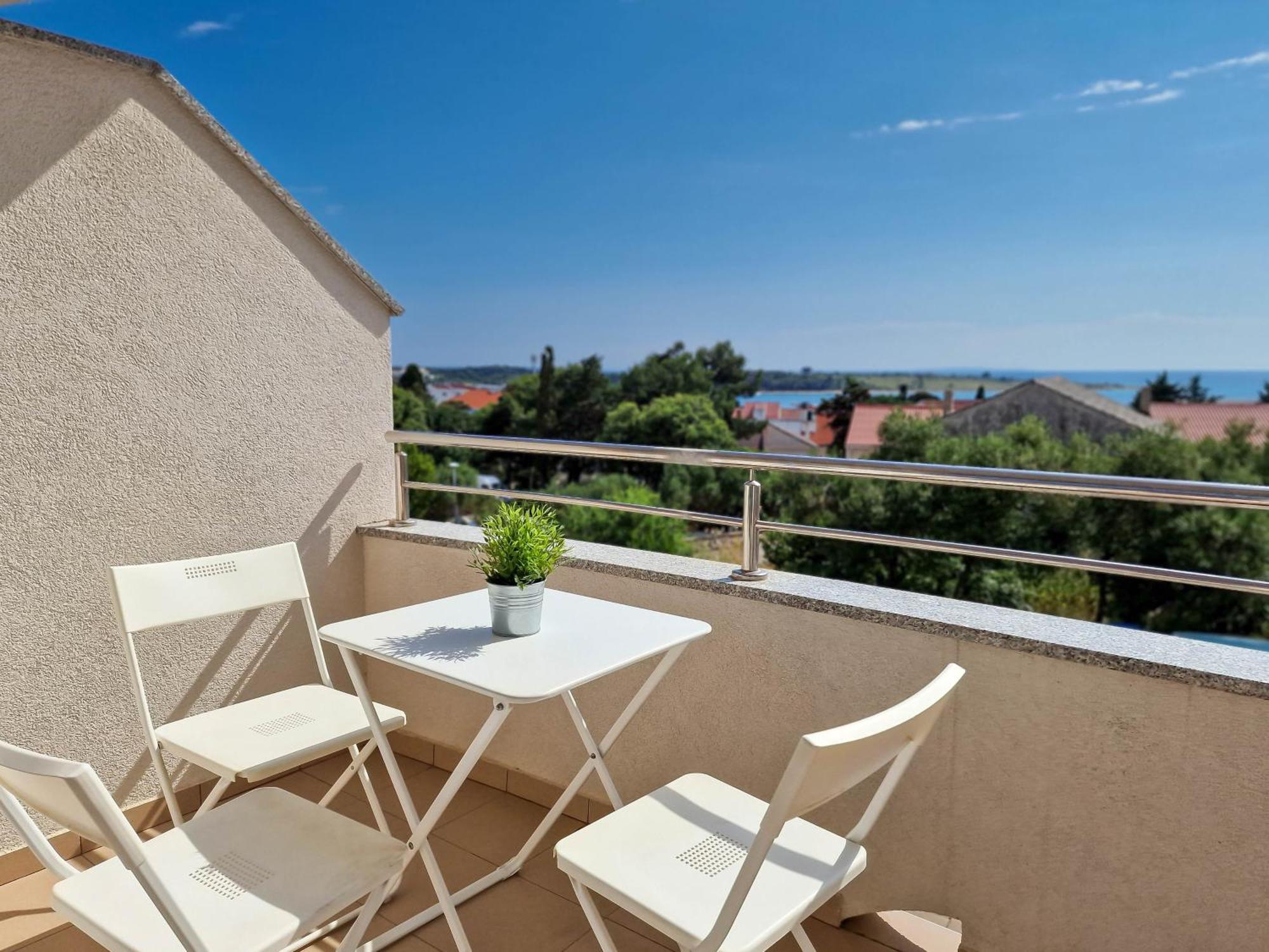 Avada Premium Apartman Novalja Kültér fotó